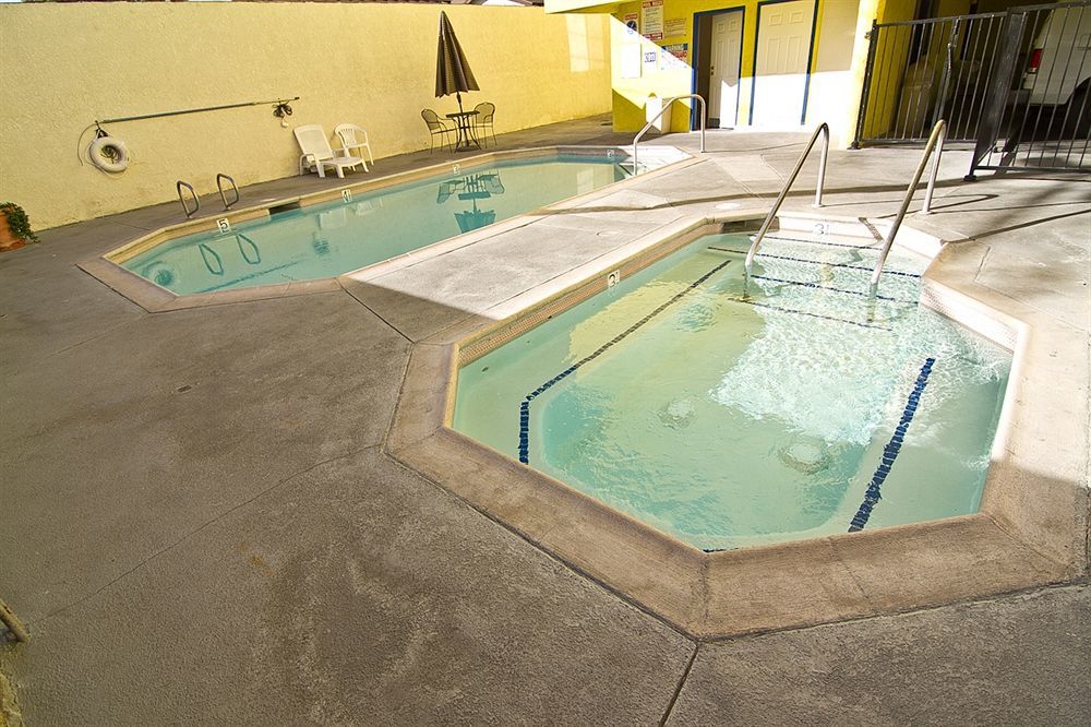 Anaheim Carriage Inn מראה חיצוני תמונה