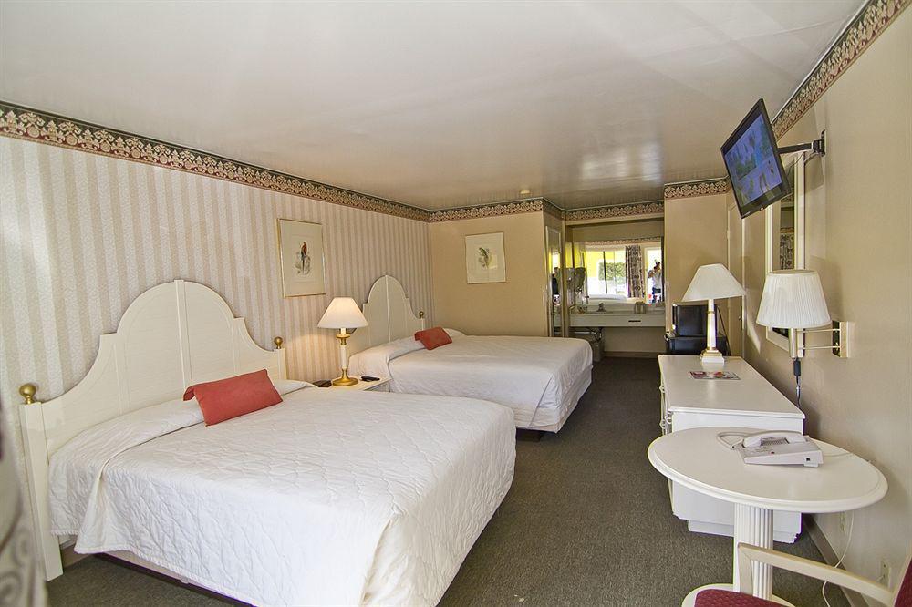 Anaheim Carriage Inn מראה חיצוני תמונה